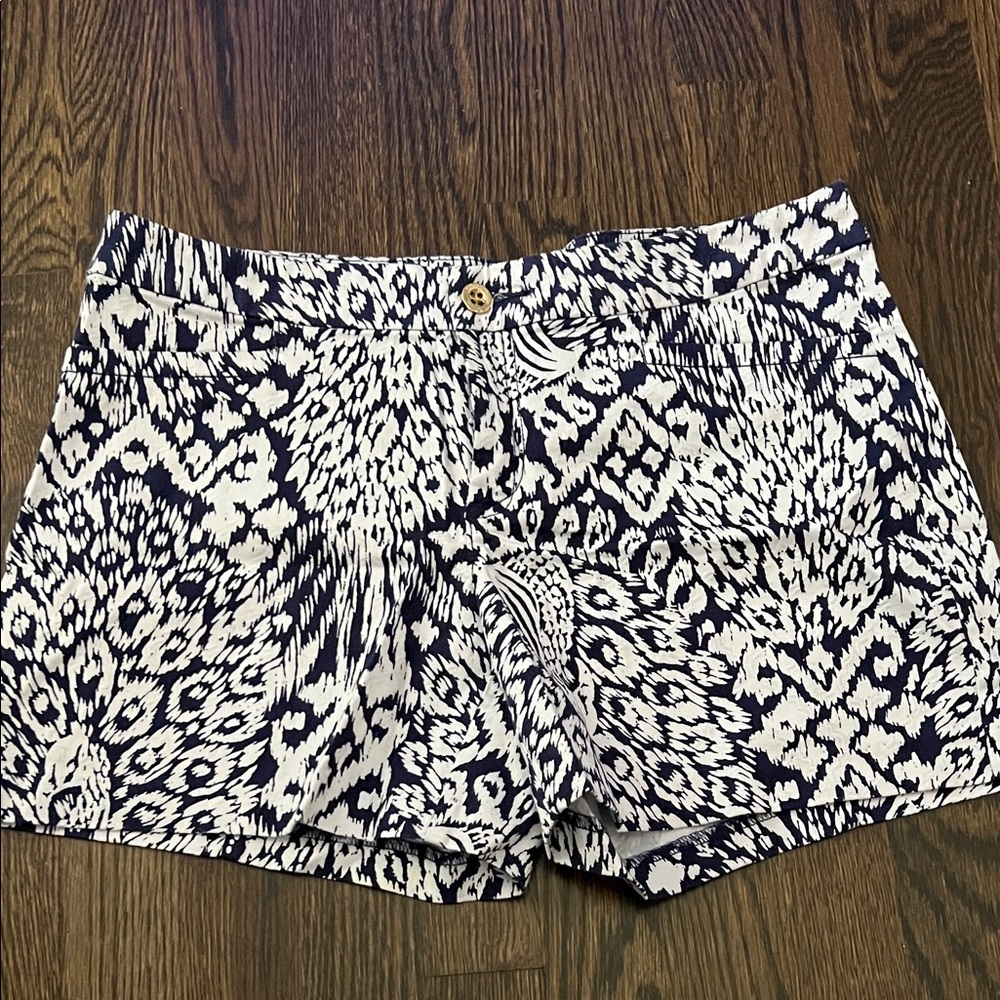 Lilly Pulitzer Navy and White Patterned shorts
